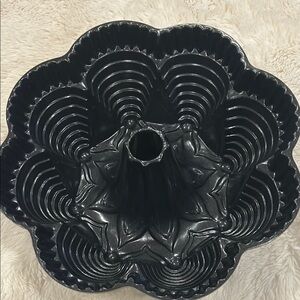 Vintage Nordic Ware Fiesta Party Pan…Black Fluted Bundt Cake Pan
